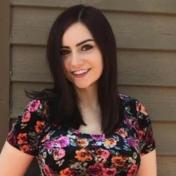 Meet your Posher, Cassidy - Picture 1 of 1